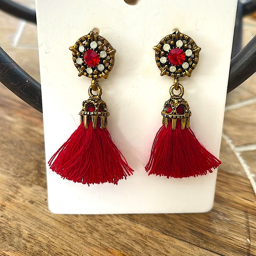 Gorgeous gold and red tassels